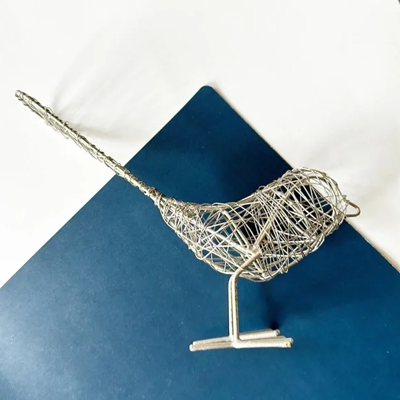 Sculpted Wire Bird - Picture 2 of 4